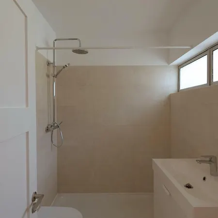 Olivais Design Flat *